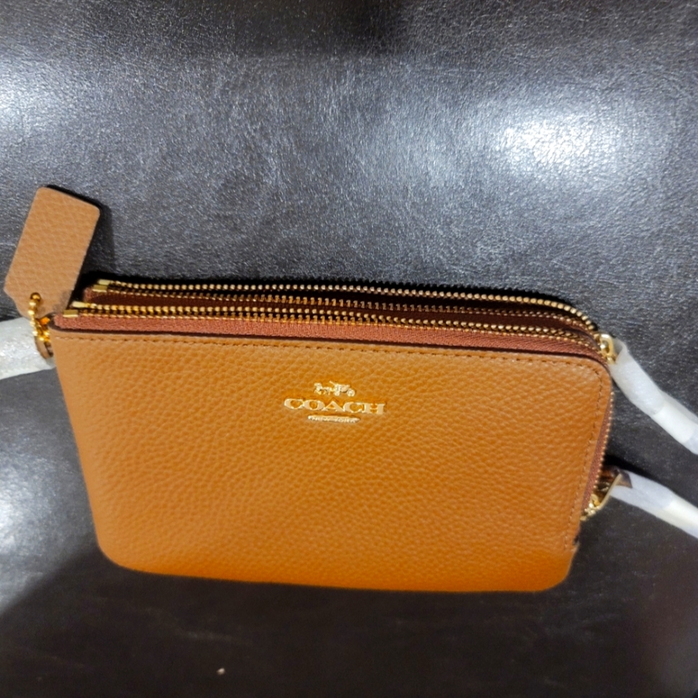 NWT Coach Brown Pebbled Leather Double  Corner Zip Wristlet F87590/F87591